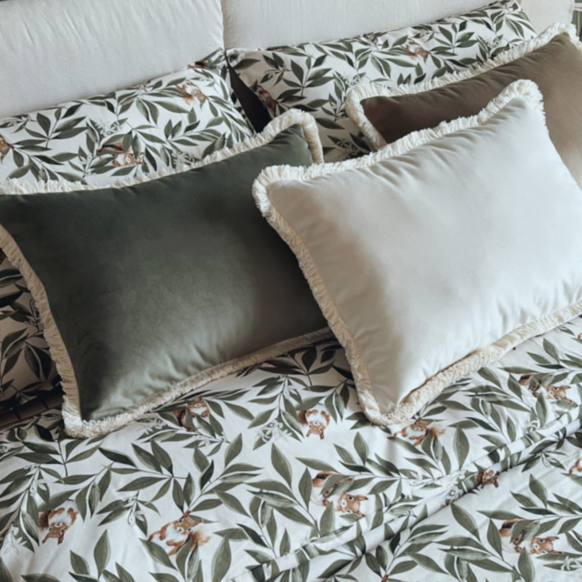 Pillow Delux Woodland Vanilla Cream