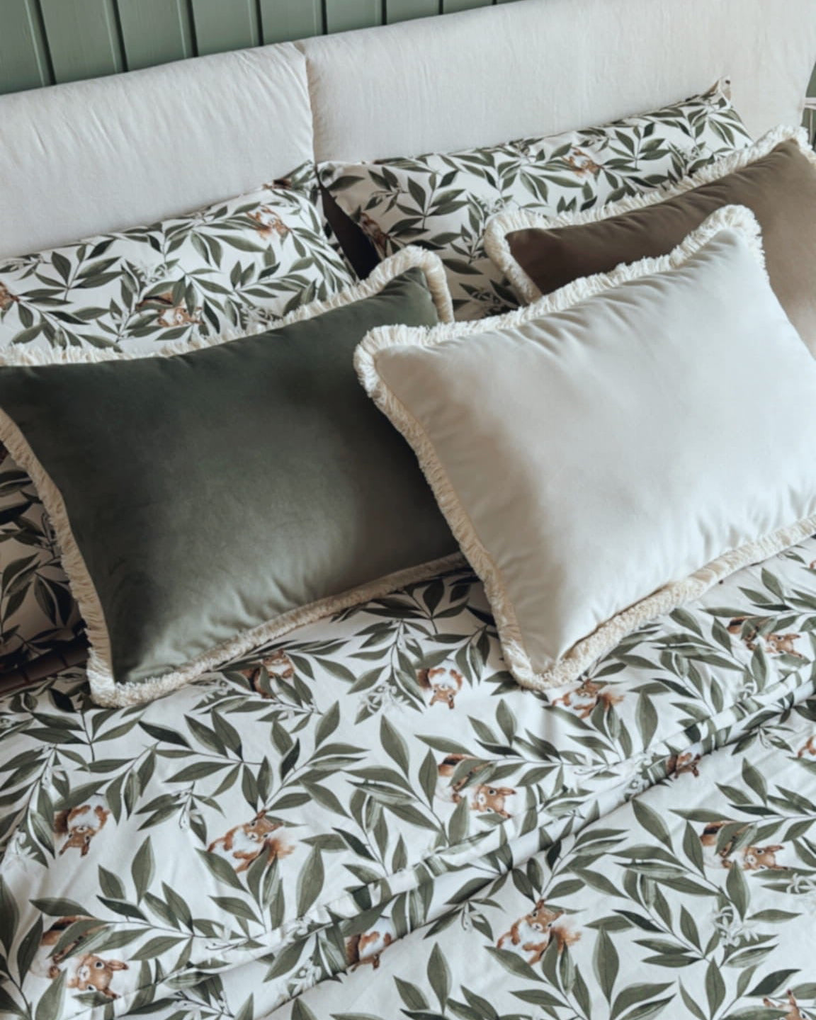 PILLOW DELUX WOODLAND FOREST GREEN