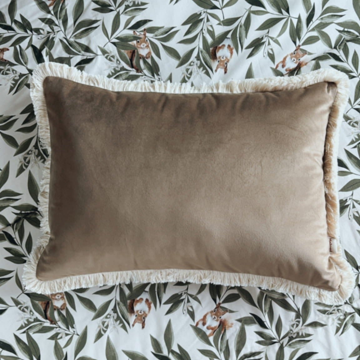 Pillow Delux Woodland Latte