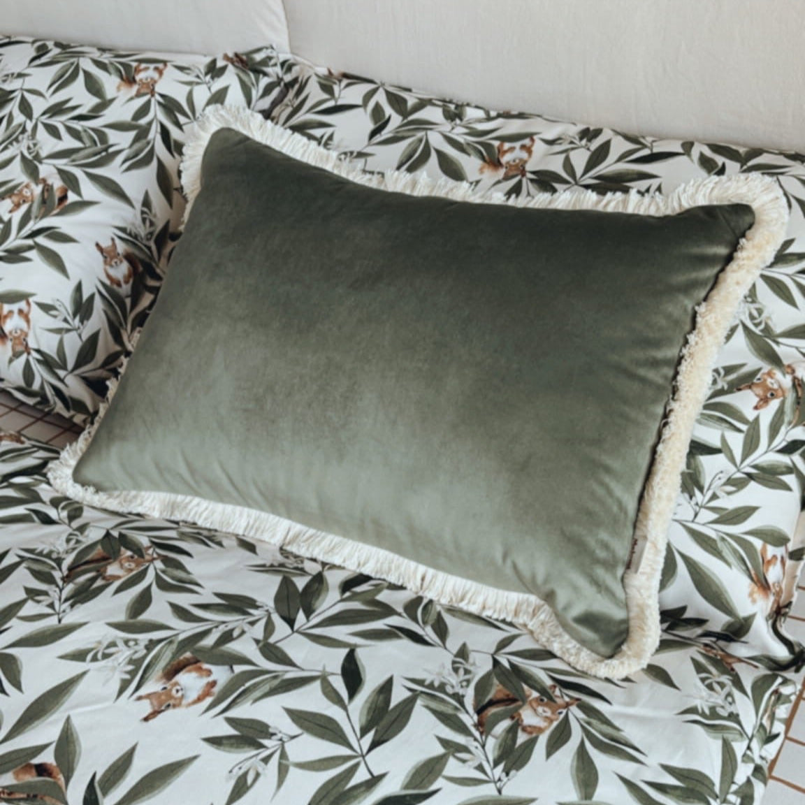 PILLOW DELUX WOODLAND FOREST GREEN